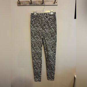 American Eagle cheetah print high waisted jeans